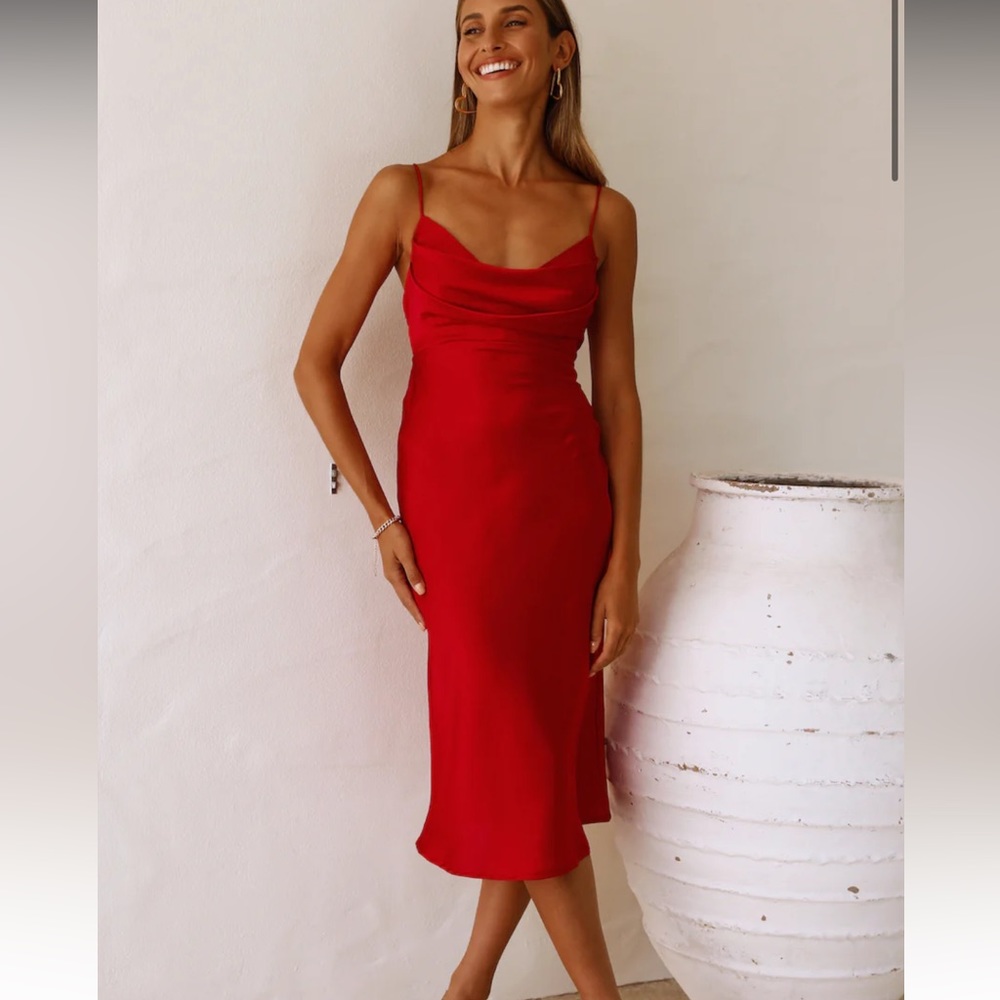 Hello molly Newest Side Midi Dress Red size small